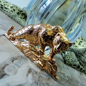 Wild Cat Prowling Statement Brooch Pin